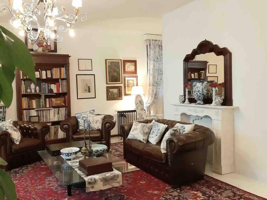 La Villa Bianca - Appartamento In Villa Sesto Fiorentino Eksteriør billede